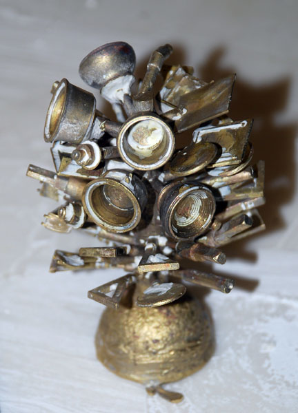 pouring the brass 432 x 600